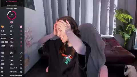 Ashley online show from November 2025 01:04:01 PM