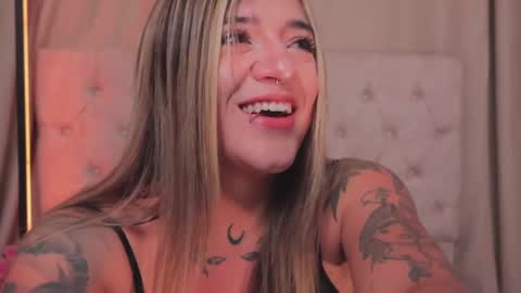 Ashley Lauren online show from February 2025 04:09:02 AM