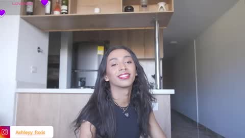 Ashley Fox online show from May 2026 10:15:02 PM
