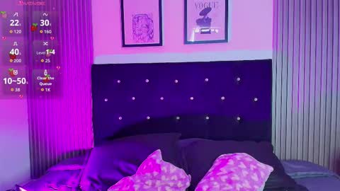    online show from December 2025 07:00:01 PM