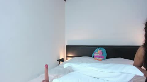 ashlyviper77 online show from April 2026 11:55:02 PM