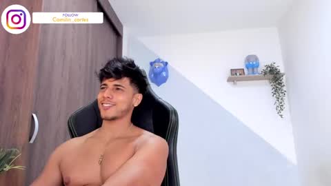 Snapshot of ashton_coleman_ chatting on January 2025 08:04:02 AM my name real is camilo online show from January 2025 08:04:02 AM