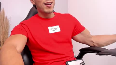 Snapshot of ashton_coleman_ chatting on February 2025 08:53:01 PM my name real is camilo online show from February 2025 08:53:01 PM