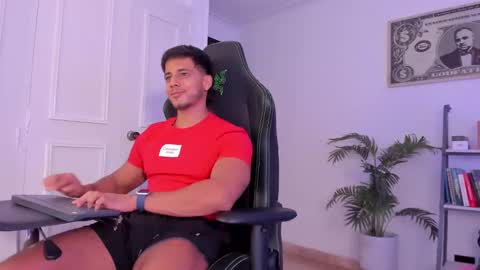 Snapshot of ashton_coleman_ chatting on September 2025 07:19:01 AM my name real is camilo online show from September 2025 07:19:01 AM