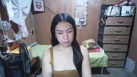 asian_llory online show from October 2025 11:42:01 AM