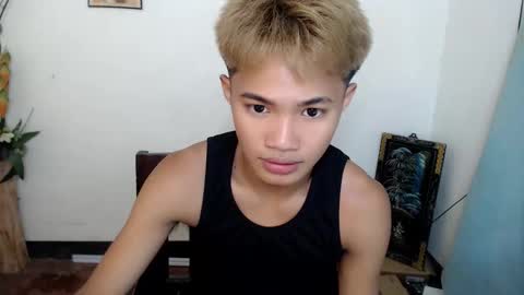 asian_lover05 online show from September 2025 04:20:01 PM