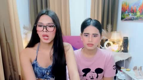 mooreen online show from November 2025 09:58:01 PM