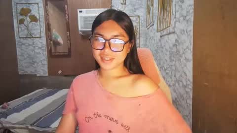 Rhean online show from November 2025 11:37:01 PM