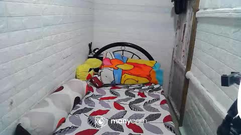 Trixie online show from December 2025 12:13:02 PM