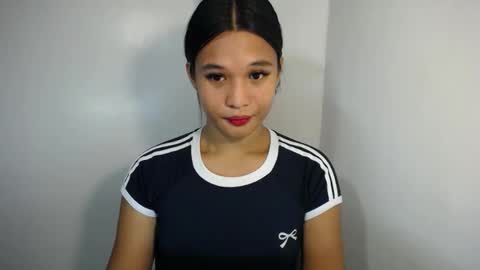 Snapshot of asian_yannie chatting on April 2026 05:26:01 PM Yan online show from April 2026 05:26:01 PM