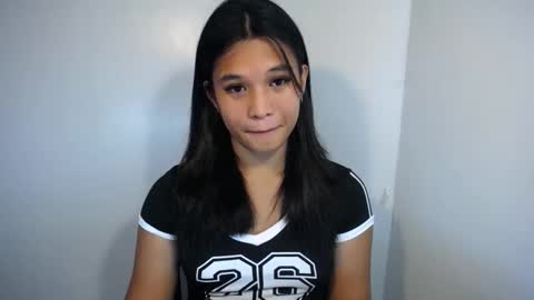 Snapshot of asian_yannie chatting on April 2026 06:32:01 PM Yan online show from April 2026 06:32:01 PM