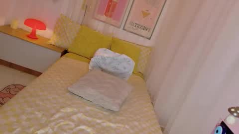 pauline online show from March 2026 01:51:03 PM