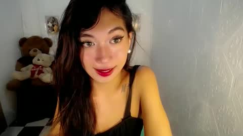 Snapshot of asianbarbie05 chatting on December 2024 12:59:02 AM SOFIA online show from December 2024 12:59:02 AM
