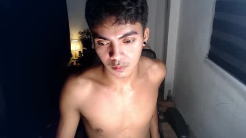 Snapshot of asianboyhunt chatting on December 2024 03:20:01 AM Fev online show from December 2024 03:20:01 AM