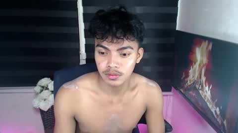 Snapshot of asianboyhunt chatting on February 2025 03:34:02 AM Fev online show from February 2025 03:34:02 AM