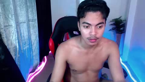 Snapshot of asianboyhunt chatting on September 2025 09:36:01 AM Fev online show from September 2025 09:36:01 AM
