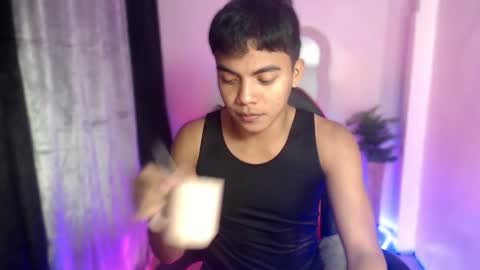 Snapshot of asianboyhunt chatting on October 2025 07:56:01 PM Fev online show from October 2025 07:56:01 PM