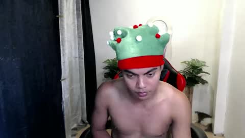 Snapshot of asianboyhunt chatting on October 2025 07:14:01 PM Fev online show from October 2025 07:14:01 PM