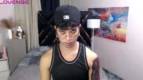 asiancum_peter online show from September 2025 11:45:01 AM