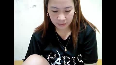 Snapshot of asiancutie143 chatting on May 2026 12:38:01 AM asiancutie143 online show from May 2026 12:38:01 AM