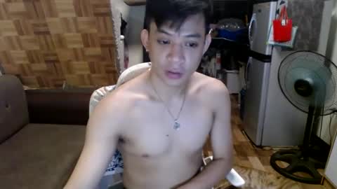 Snapshot of asiandreamboyx chatting on December 2024 04:33:01 AM asiandreamboyx online show from December 2024 04:33:01 AM