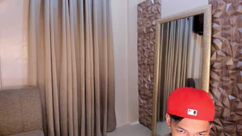 Snapshot of asianhugescott chatting on February 2025 12:40:01 AM VICTORIA SCOTT online show from February 2025 12:40:01 AM