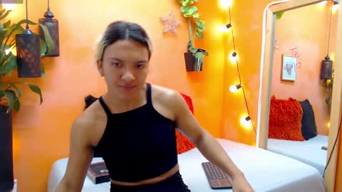 ASLY online show from December 2024 11:19:01 AM