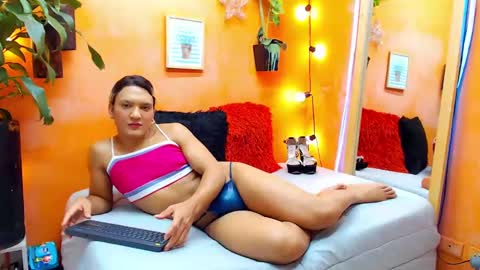 ASLY online show from December 2024 03:15:01 PM