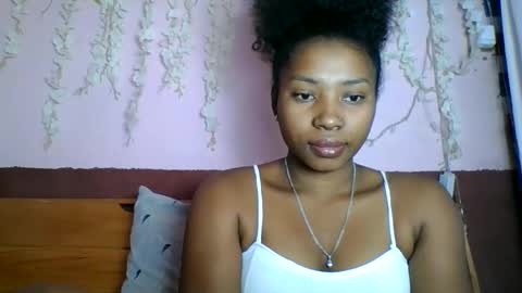 asmiraa online show from May 2026 11:40:01 AM