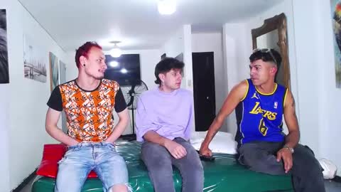 THOMAS AND DAMIAND online show from September 2025 05:46:02 PM