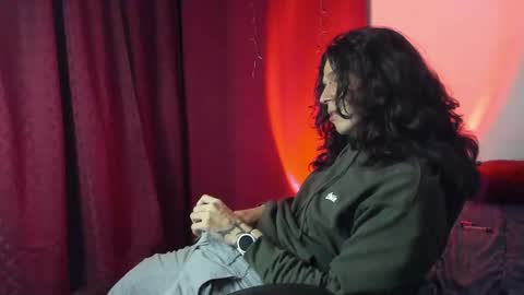 asmodeuszz online show from December 2024 06:00:02 AM