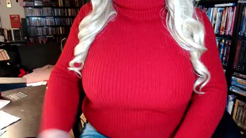 Snapshot of aspen_vale chatting on November 2025 10:52:02 PM Aspen Vale online show from November 2025 10:52:02 PM