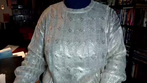 Snapshot of aspen_vale chatting on December 2025 10:17:02 PM Aspen Vale online show from December 2025 10:17:02 PM