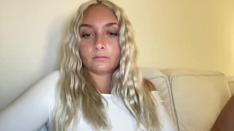 Snapshot of aspenaries chatting on March 2025 01:12:01 AM Aspen Aries online show from March 2025 01:12:01 AM