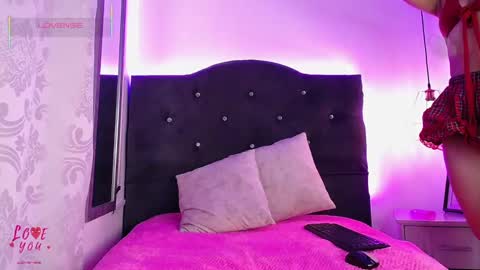 Daphne online show from October 2025 11:40:01 AM