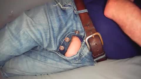 Will take commands from GuysWomenCouples etc online show from October 2025 08:07:02 PM