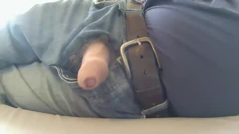 Will take commands from GuysWomenCouples etc online show from October 2025 05:09:02 PM