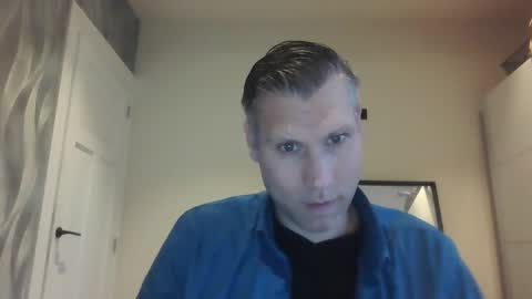 Snapshot of assmani28 chatting on December 2024 02:11:02 PM Assmani28 online show from December 2024 02:11:02 PM