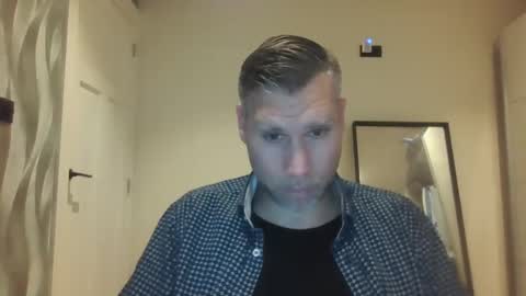 Snapshot of assmani28 chatting on December 2024 11:33:02 PM Assmani28 online show from December 2024 11:33:02 PM