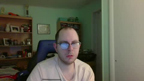 Andrew or Smiley Read the message in bold above the bio design for info on the situation. online show from June 2026 02:11:01 AM