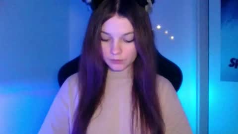 astradream_ online show from January 2026 08:44:02 PM