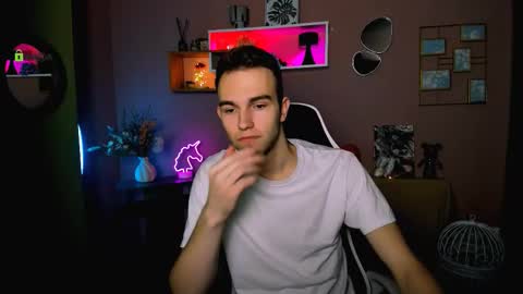 astren online show from March 2026 07:13:01 AM