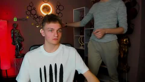 astren online show from April 2026 07:11:01 PM