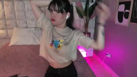 astrid_velle online show from July 2026 12:32:02 AM
