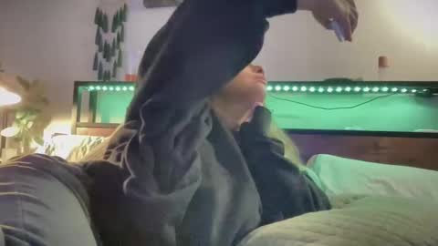 astro_n_tatiana online show from November 2025 04:40:01 AM