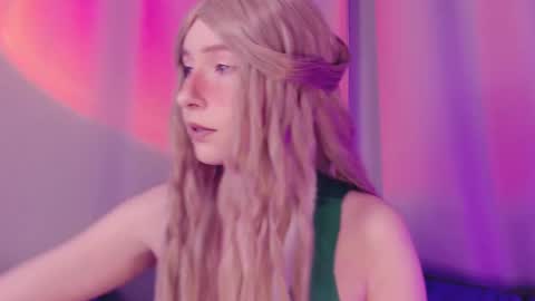 Snapshot of astromy chatting on December 2024 05:54:02 PM Bonnie online show from December 2024 05:54:02 PM