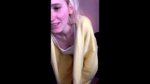 Snapshot of asya_new chatting on September 2025 10:20:01 PM asya_new online show from September 2025 10:20:01 PM