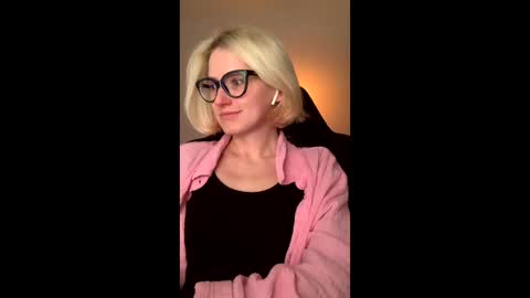 Snapshot of asya_new chatting on October 2025 10:28:02 PM asya_new online show from October 2025 10:28:02 PM