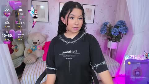 sofia online show from December 2024 07:34:01 PM