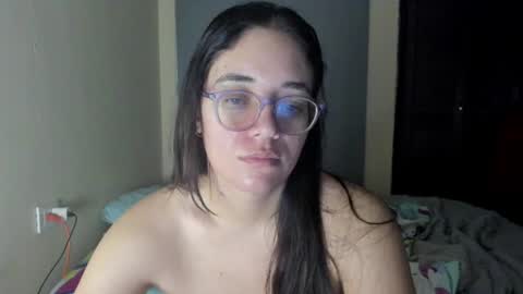 Snapshot of atenas__05 chatting on June 2026 09:25:01 AM atenas online show from June 2026 09:25:01 AM